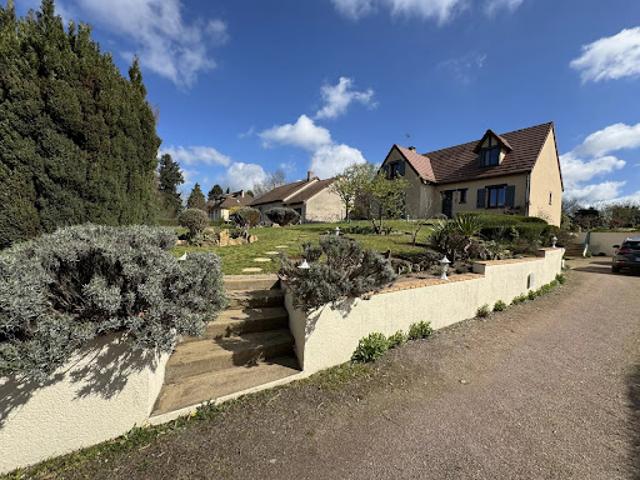 Maison vente à Saint-Amand-Montrond, Châteaumeillant