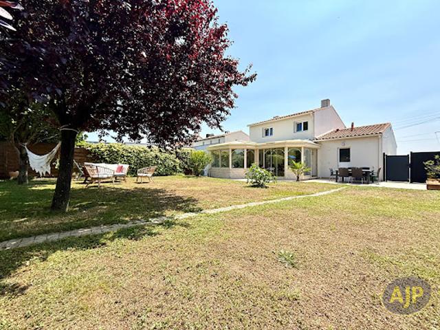 Maison vente à France métropolitaine, Brains