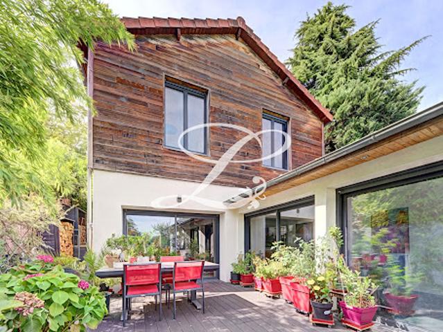 Maison vente à Saint-Germain-en-Laye, Le Mesnil-le-roi