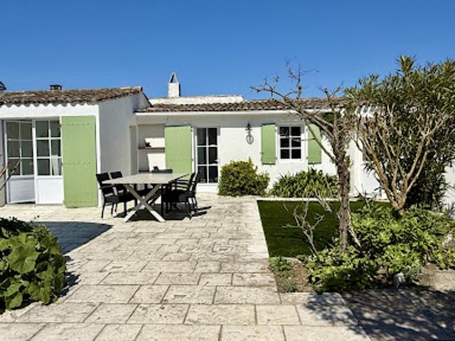 Maison vente à La Rochelle, Loix
