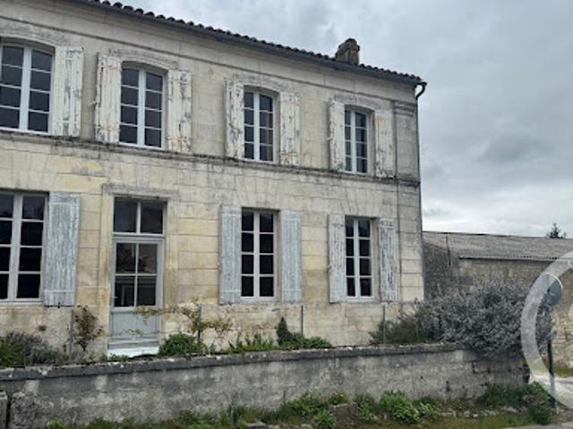 Maison vente à France métropolitaine, Saintes