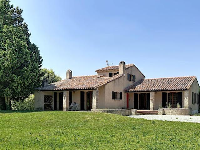 Maison vente à Arles, Noves
