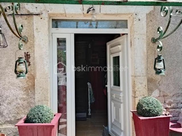 Maison vente à Confolens, La Chapelle