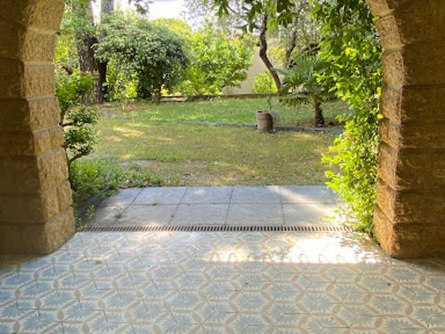 Maison vente à Nîmes, Laudun-l'ardoise