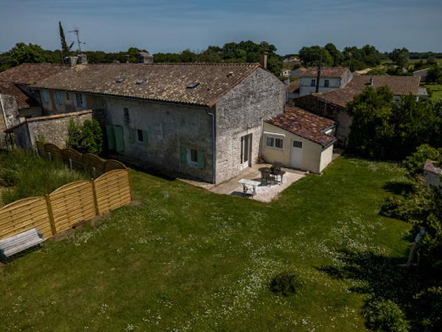 Maison vente à Saintes, Saint-georges-des-coteaux