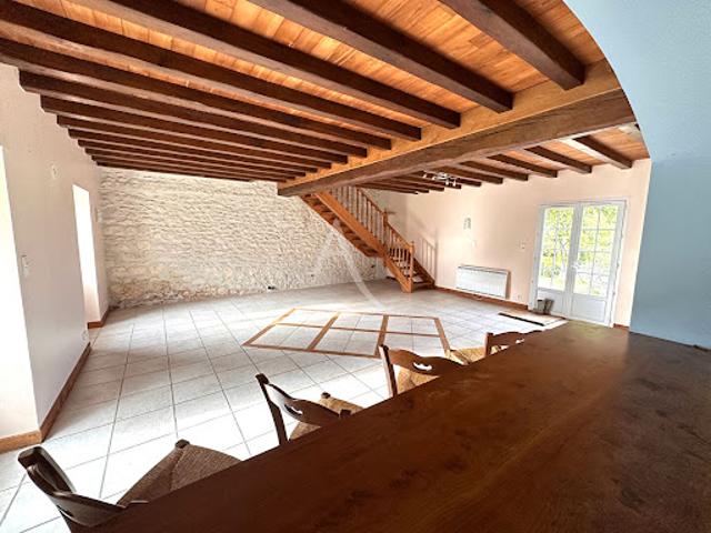 Maison vente à Saintes, Saint-césaire