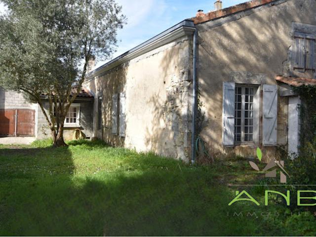 Maison vente à Angoulême, Aignes-et-puypéroux