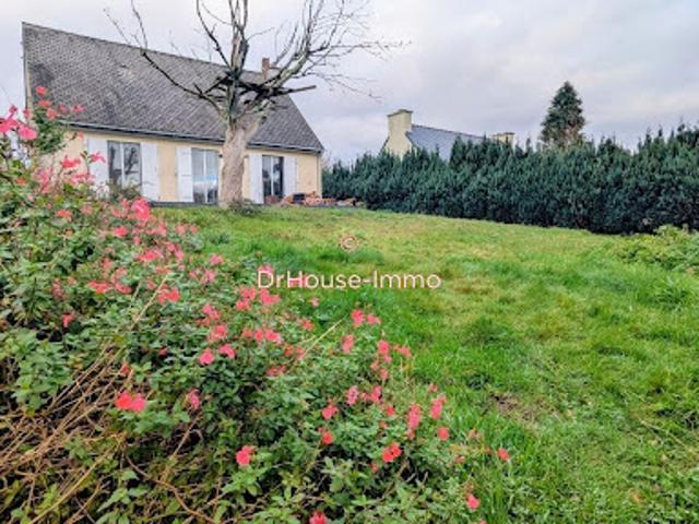 Maison vente à Zone d'activités de la Base, Guengat