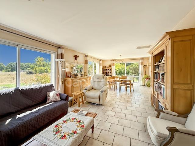 Maison vente à Zone d'activités Bernard Moulinet, Montpon-Ménestérol