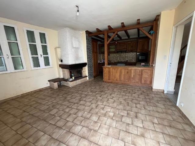 Maison vente à Bellac, Le Dorat