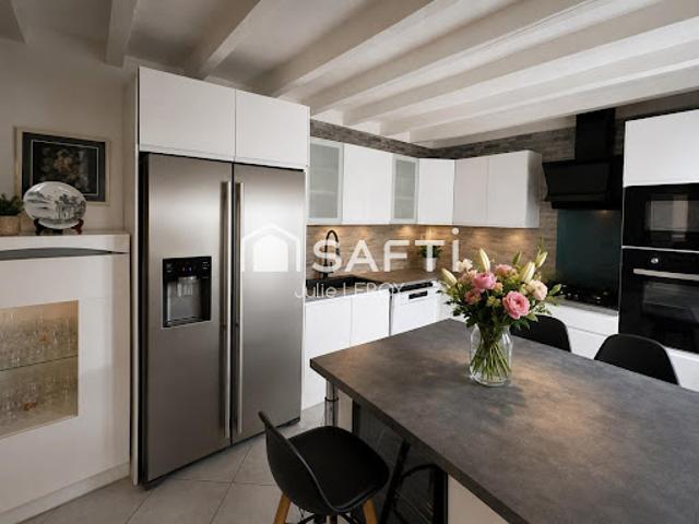 Maison vente à La Flèche, Saint-christophe-en-champagne