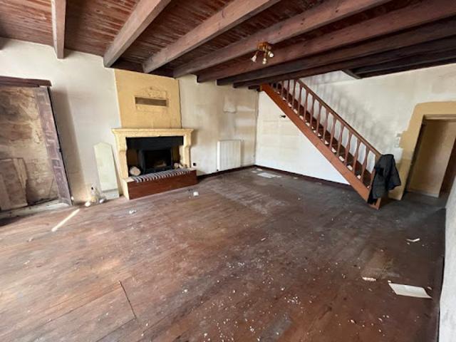 Maison vente à Saint-Jean-d'Angély, Saint-denis-du-pin