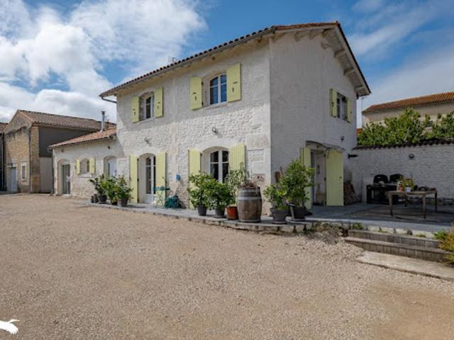 Maison vente à Lonzac, Charente-Maritime