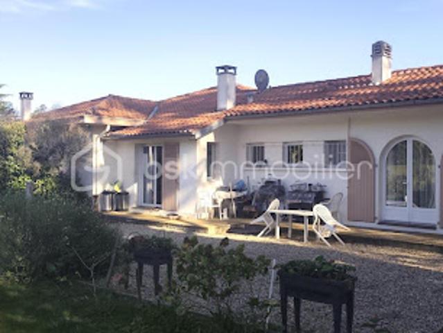 Maison vente à Le Château, Pouillon