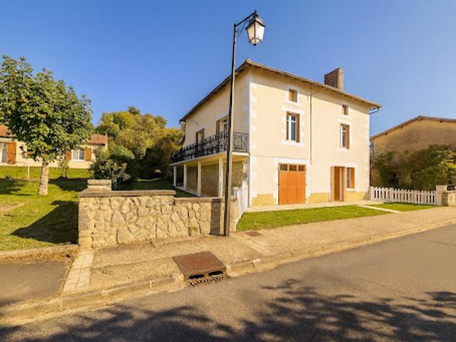 Maison vente à Confolens, Alloue