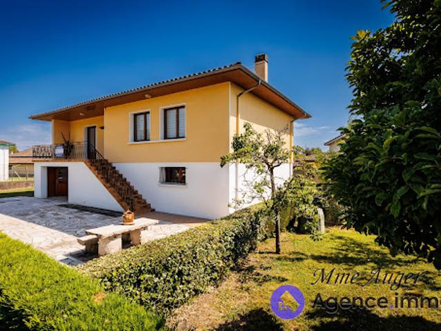 Maison vente à Oloron-Sainte-Marie, Sauveterre-de-béarn