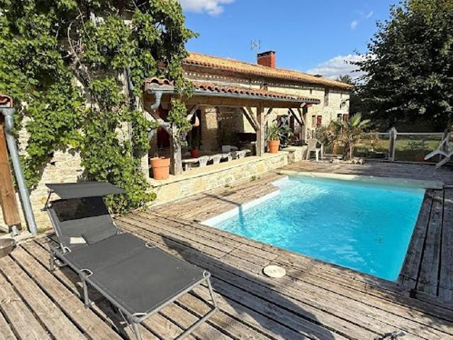 Maison vente à Sauzé-Vaussais, Sauzé-entre-Bois