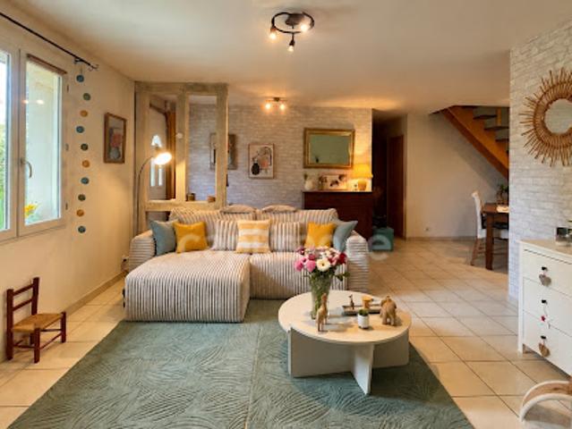 Maison vente à La Guerche-sur-l'Aubois, Cher