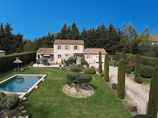 Maison vente à Arles, Noves