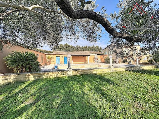 Maison vente à Carpentras, Sainte-cécile-les-vignes