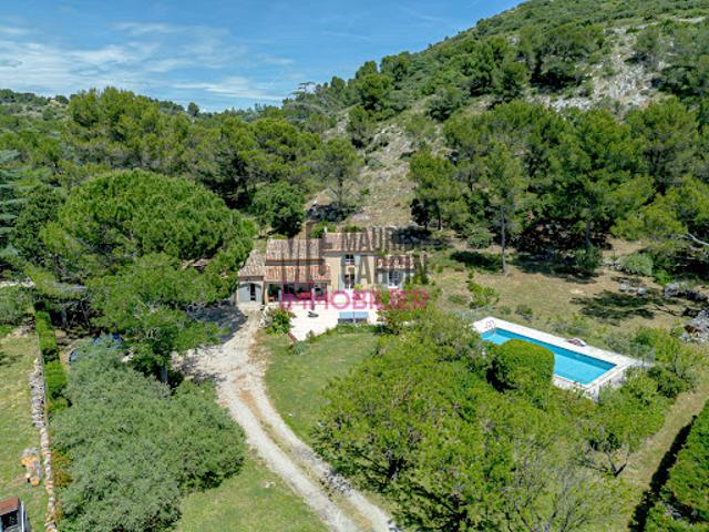 Maison vente à Apt, Cheval-blanc