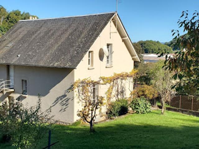 Maison vente à Mauriac, Ydes