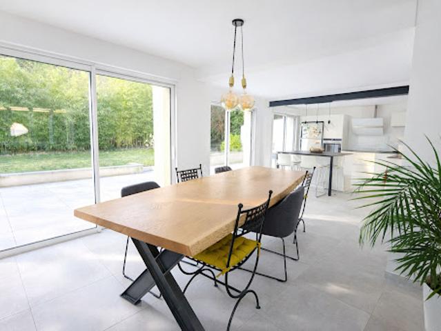 Maison vente à Saint-Germain-en-Laye, Le Mesnil-le-roi
