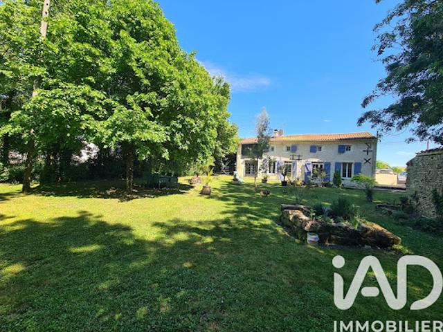 Maison vente à Saint-Jean-d'Angély, Nantillé
