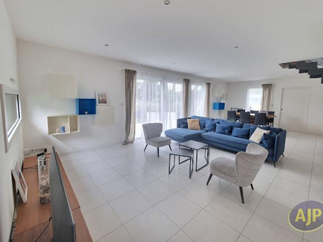 Maison vente à Nantes, La Limouzinière