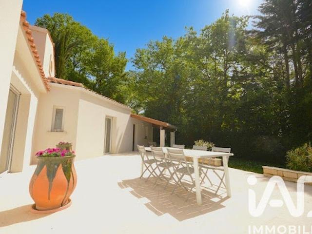 Maison vente à Saintes, Pisany