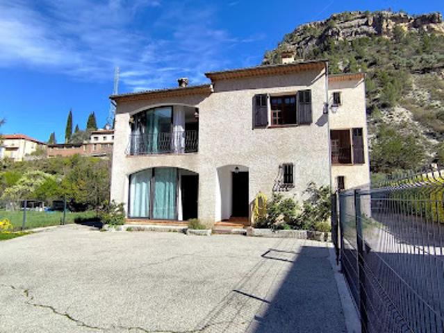 Maison vente à Nice, Puget-théniers