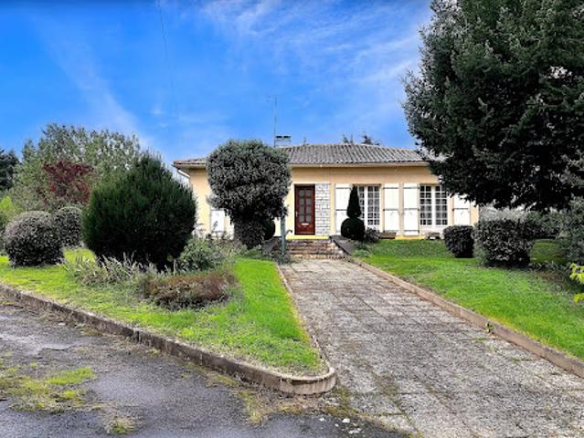 Maison vente à Confolens, Manot