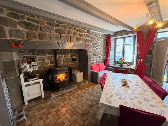 Maison vente à Saint-Flour, Cézens