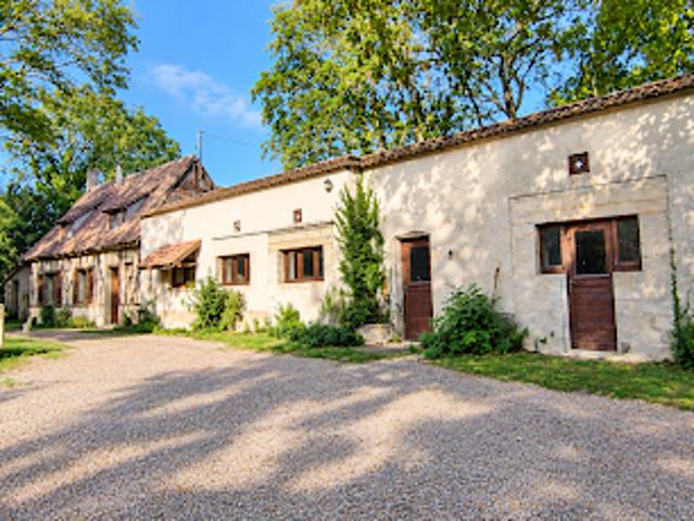 Maison vente à Corneuil, Chambois