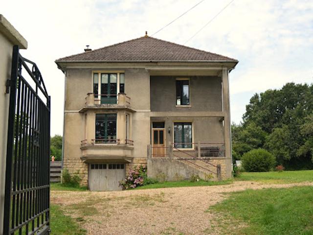 Maison vente à Château-Chinon (Ville), Fours