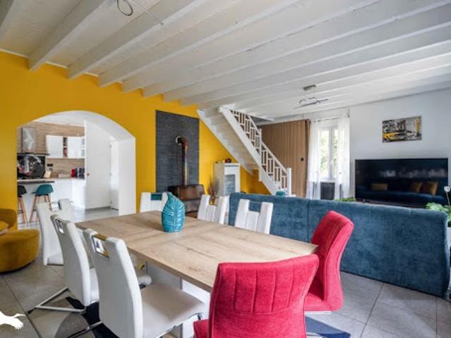 Maison vente à La Rochefoucauld, La Rochefoucauld-en-Angoumois