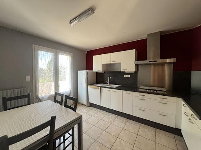 Maison vente à Nîmes, Montfrin