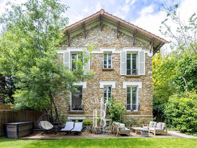 Maison vente à Nanterre, Garches