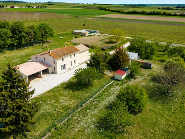 Maison vente à Jonzac, Allas-champagne