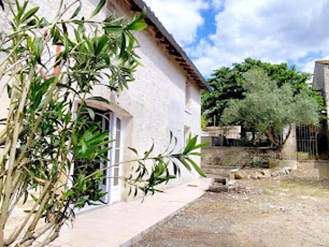 Maison vente à Saint-Jean-d'Angély, La Villedieu