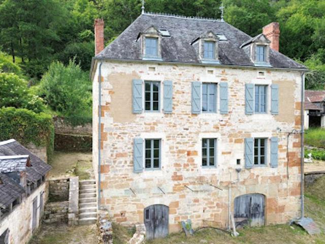 Maison vente à Gourdon, Sarrazac