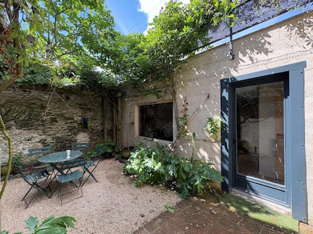 Maison vente à Angers, Savennières