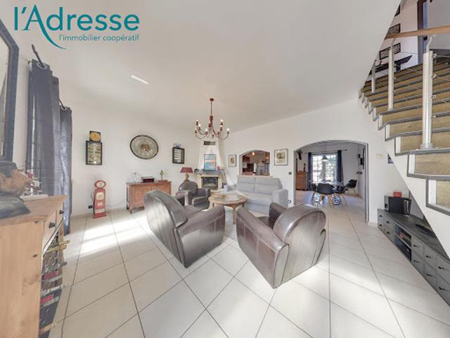 Maison vente à Centre Ville, Champs-sur-Marne