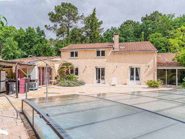 Maison vente à Bordeaux, Le Pian-médoc