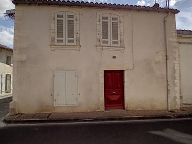 Maison vente à Saint-Jean-d'Angély, Saint-jean-d'angély