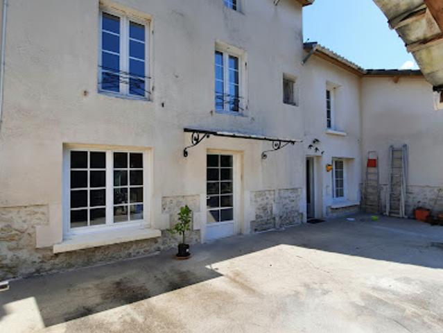 Maison vente à Jonzac, Nieul-le-virouil