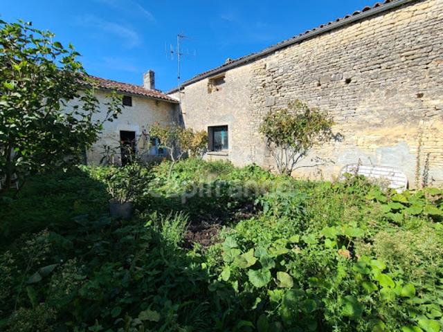 Maison vente à Sainte-Radegonde, Aumagne