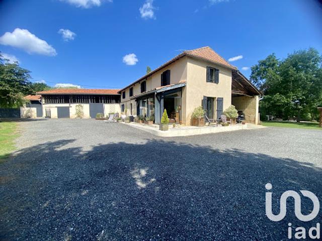 Maison vente à Mirande, Estampes