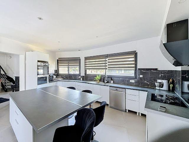 Maison vente à Bordeaux, Bassens