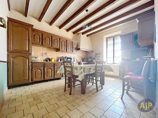 Maison vente à Segré, Combrée